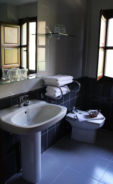 Andrín Hotel La Boriza מראה חיצוני תמונה
